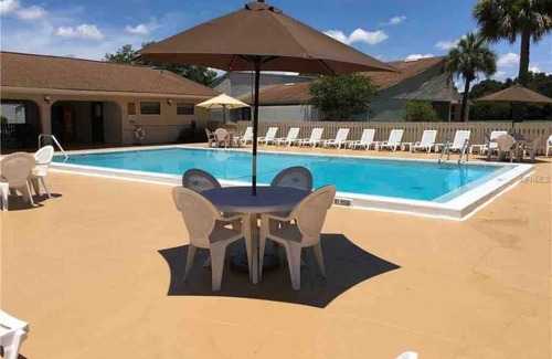 Nichols Condominio | TimeOut 2! Spacious 2 bed/2bath condo, Sleeps 6, Pool!