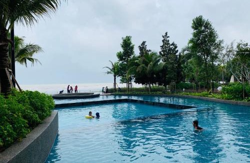 Kuantan Apartamento | Timurbay seafront by hanny-family suite 2R2BR with wifi & netflix-moslims only