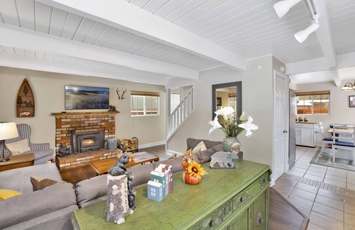 Peter Pan Cabina | Tinker Bell Gambrel Retreat Cabin at Big Bear