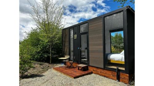 Ettrick Casa | Tiny Away Benger Garden 2 by Tiny Away