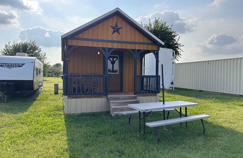 Fort Worth Cabina | Tiny cabin near downtown Fort Worth