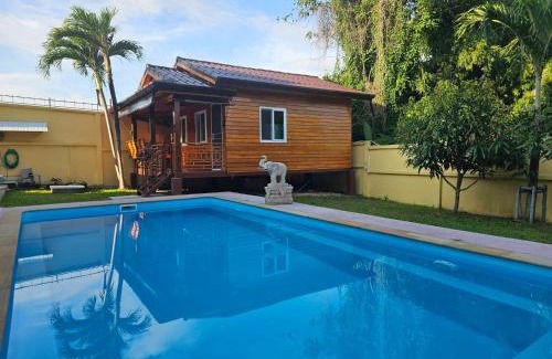 Rawai Chalet De Esquí | Tiny chalet 1-2
