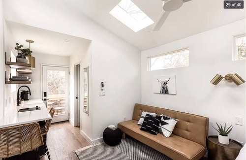 Austin Casa | TiNy HoMe-10min S Congress/Barton Springs/Downtown