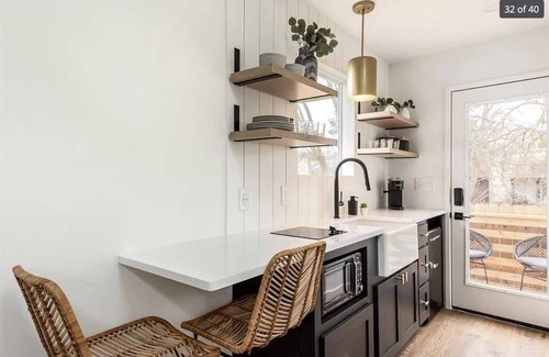 Austin Casa | TiNy HoMe-10min S Congress/Barton Springs/Downtown