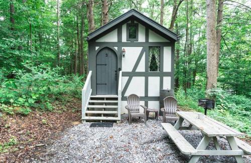 Sevierville Casa | Tiny Home Cottage Near the Smokies #3 Ingrid