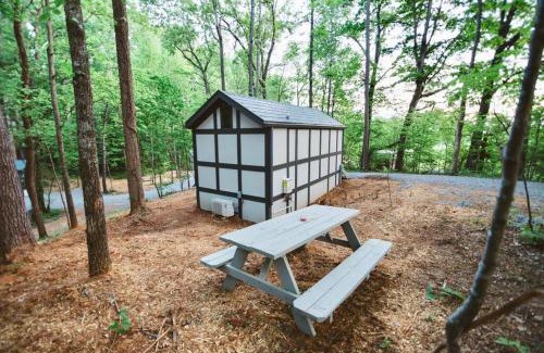 Sevierville Casa | Tiny Home Cottage Near the Smokies #8 Helga