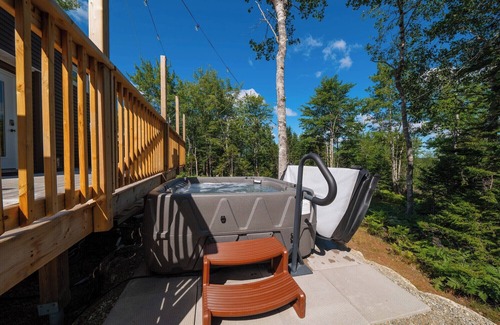 Chester Chalet De Esquí | Tiny home in Chester Nova Scotia. Hosted by Dordean Suites