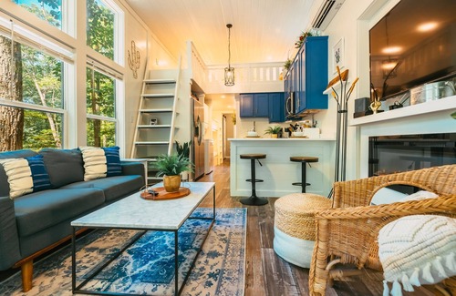 Monteagle Cabina | Tiny Home in Deer Lick Falls Community