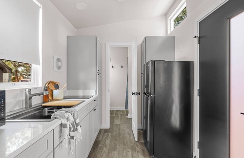 Dunsmuir Casa | Tiny Home - (Koa)