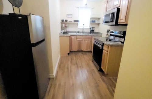 Redwood Apartamento | Tiny House 5 min from town,5min to river,4min Santa R hospital