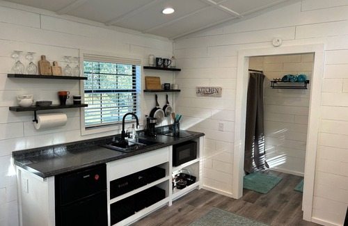 Ardmore Casa | Tiny House for two nestled under massive oaks in Southern Oklahoma.