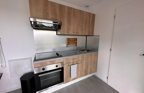 Charlieu-Belmont Casa | Tiny House Moderne et son Jardin Privé 5mn Roanne