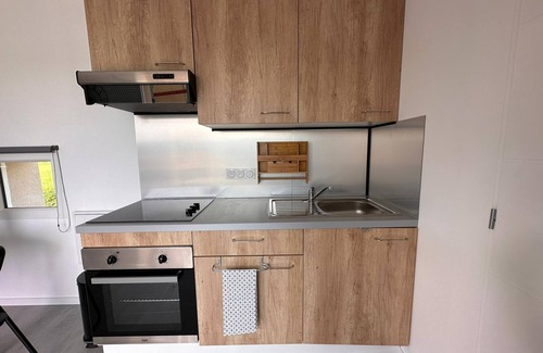 Charlieu-Belmont Casa | Tiny House Moderne et son Jardin Privé 5mn Roanne