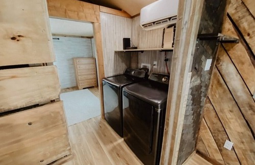 Rock Island Cabaña | TINY HOUSE NEAR FALL CREEK FALLS AND ROCK ISLAND STATE PARK