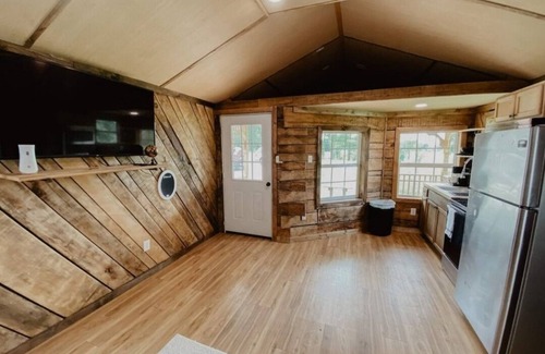 Rock Island Cabaña | TINY HOUSE NEAR FALL CREEK FALLS AND ROCK ISLAND STATE PARK
