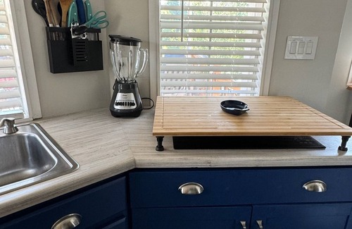 Lyman Cabina | Tiny house on Lyman Lake with hot tub