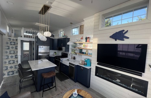 Sandbridge Casa | Tiny House on Sunset Point - Back Bay