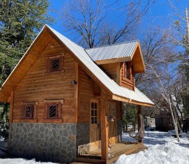 Pinto Chalet De Esquí | Tiny house para dos