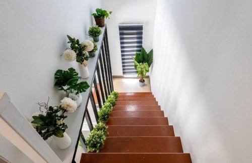 Bang Na Chalet De Esquí | Tiny House Srinakarin At Sri Bearing Station