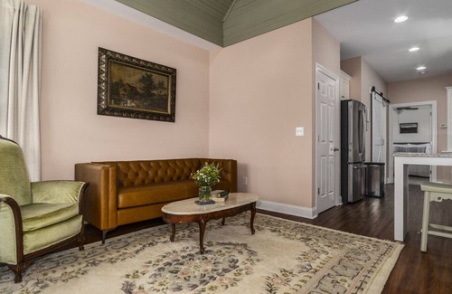 Lexington Casa | Tiny House w/ Big Mountain Views - near VMI & WLU