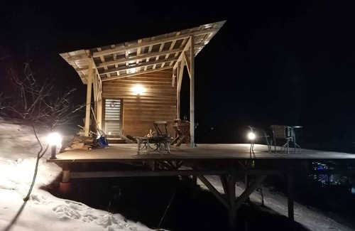 Bran Casa | Tiny house with spectacular view of the valley and mountains