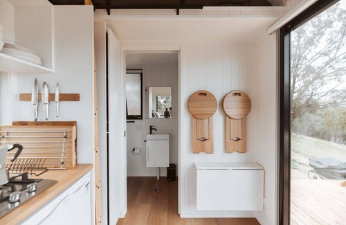 Whittlesea Cabina | Tiny Ikigai Summary: