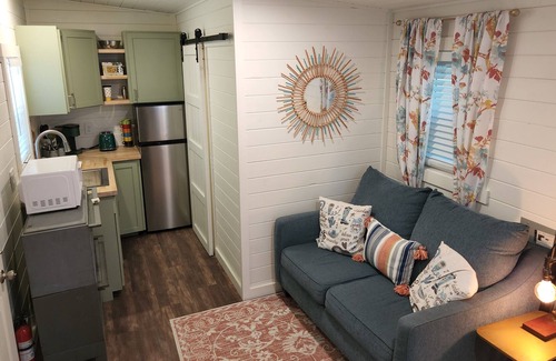 East Point Cabaña | Tiny Life In East Point /Airport - Mins To Downtown