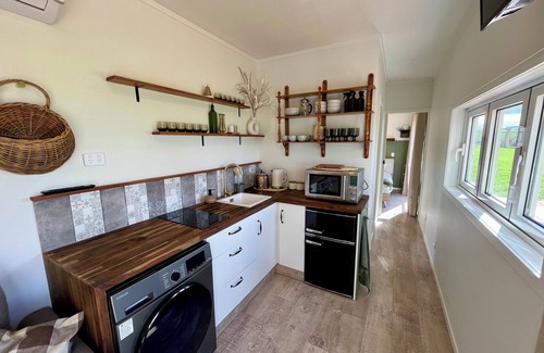 Wanganui District Cabina | Tiny living, Big escape!