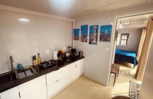 Edmonds Cabina | Tiny Oasis with all the amenities!