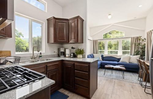 Three Rivers Casa | Tiny River House