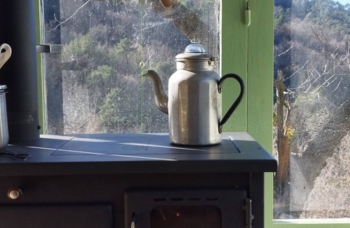 Perinaldo Apartamento | Tiny Rustico CASA LUCERTOLA with outdoor kitchen & pool. Pets welcome!