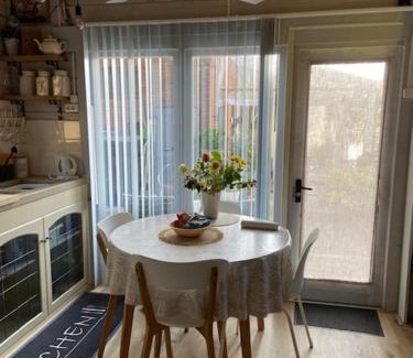 Zaandam Casa | Tinyhouse Woody at the Water
