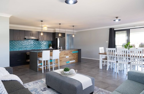Dolphin Point Casa | Mcgrath welcomes you to Tipsy Turtle Beach House
