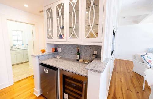 East Beach Casa | Las tres plantas de Ocean's 9 deslumbrantes al lujo frente al mar. 2K / 1Q / 4Tw / SL10