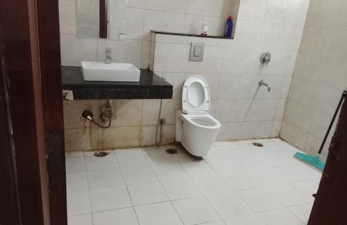 DLF Phase 3 Casa | Tipsyy Inn Suites 020