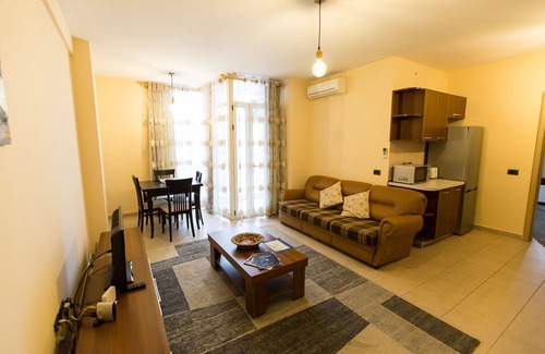 Tirana Apartamento | Tirana’s Historical New Bazaar - 2 bed/2 baths apt.