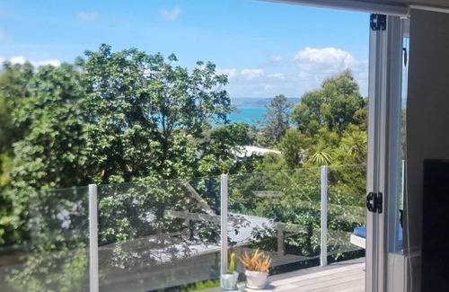 Oneroa Cabaña | Tiri Cottage - Seaviews in Oneroa