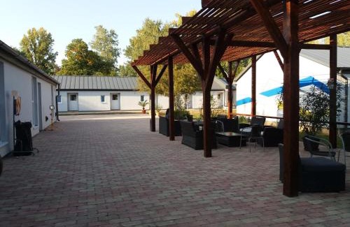 Tiszaliget Cama Y Desayuno | Tiszaliget Apartman és Szálló