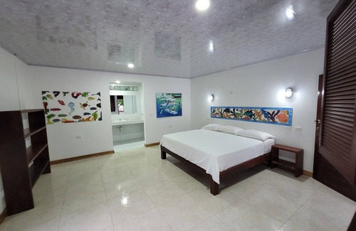 Rosario Islands Cabina | Title Barracuda 1 Charming Island Cabin-Isla Grande EH Islas del Rosario.