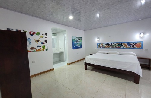Rosario Islands Cabina | Title Barracuda 1 Charming Island Cabin-Isla Grande EH Islas del Rosario.