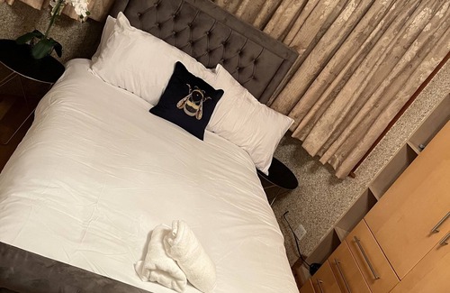 Manor Cama Y Desayuno | TJ Homes