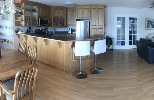 Scotch Creek Casa | TLC Beachhouse "Suite 1" - Waterfront - Shuswap Vacations and Sledding Accommodation (clone)
