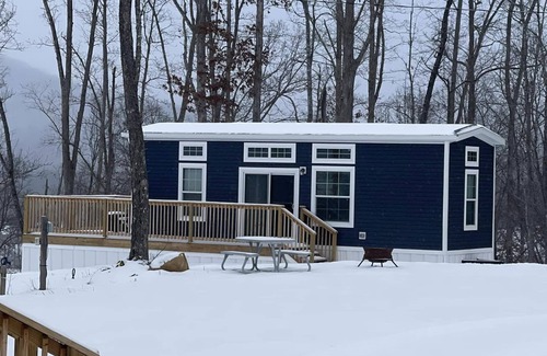 Winona Cabina | TN, Royal Blue, TWRA, Brimstone, Windrock, Tackett Creek