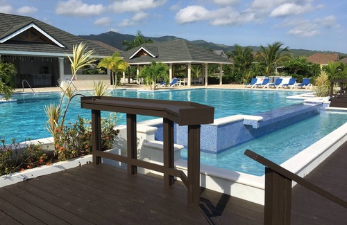 Plantation Village Villa | TNC Executive Villa - Richmond Estate