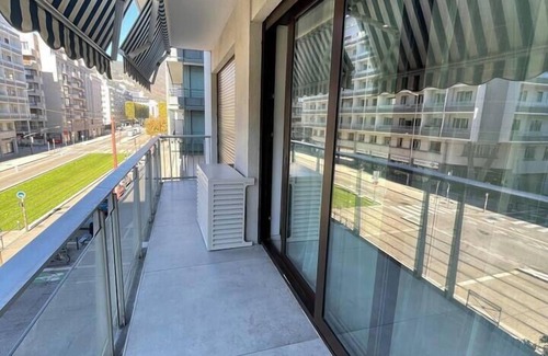 Quartier Exposition-Bajatiere Apartamento | To complete