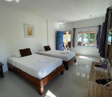Ranong Cama Y Desayuno | To sea bed&breakfast by nitipornresort