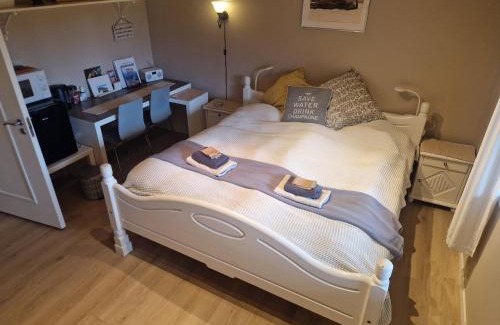 Kristiansand Casa | To soverom og bad i Villa Svale