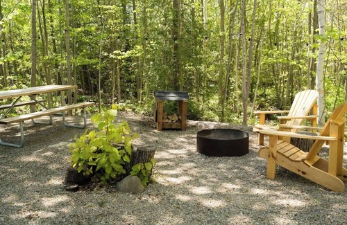 Miller Lake Casa | Tobermory Glamping Romantic Tent w/ Firepit