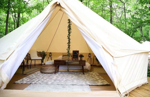 Miller Lake Casa | Tobermory Glamping Romantic Tent w/ Firepit