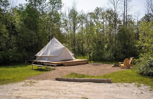 Miller Lake Casa | Tobermory “Wanderer” Bell Tent | Luxury Escape